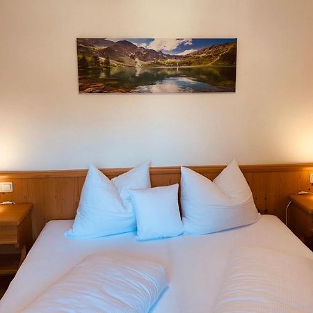 Hotel Schmiedboden Oberndorf in Tirol Buitenkant foto