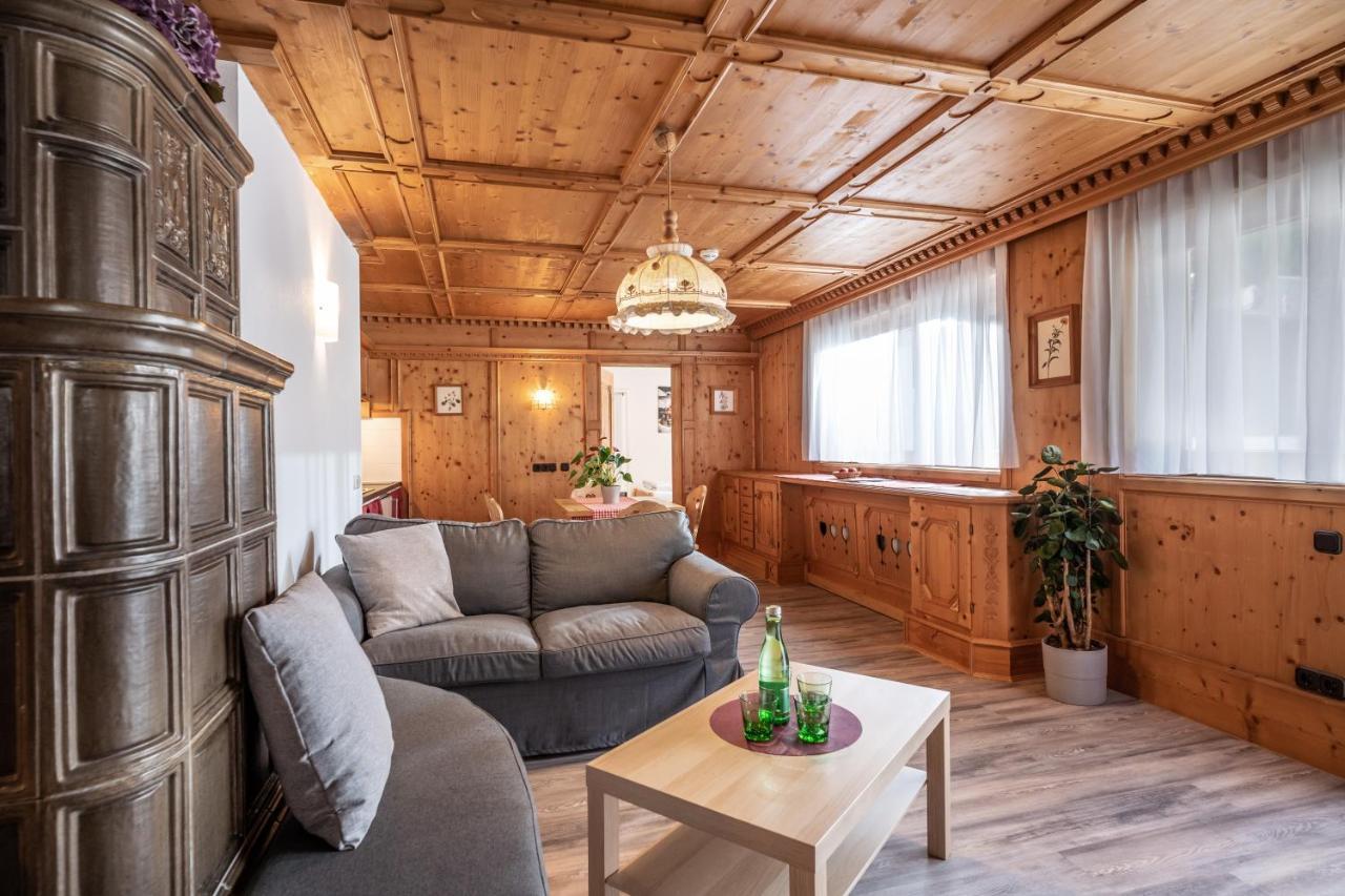 Hotel Schmiedboden Oberndorf in Tirol Buitenkant foto