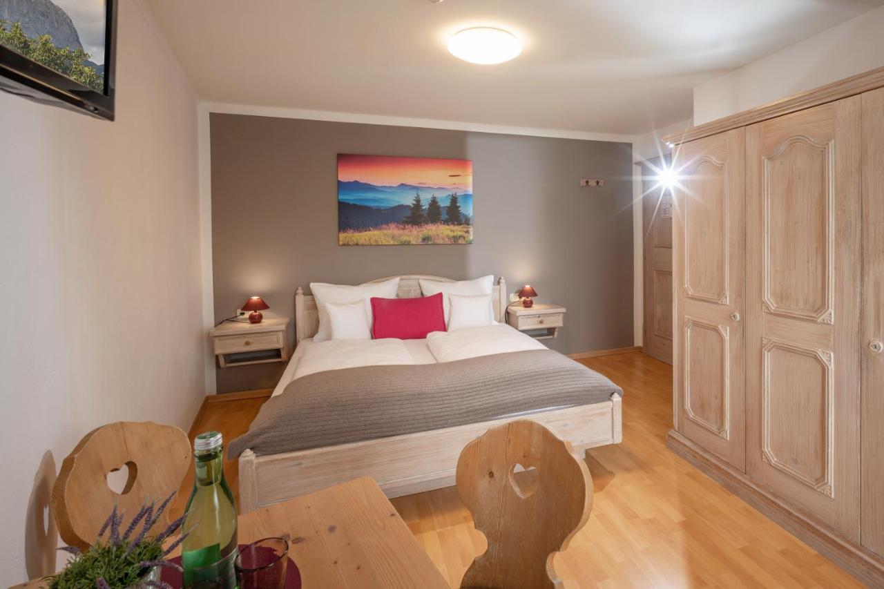 Hotel Schmiedboden Oberndorf in Tirol Buitenkant foto